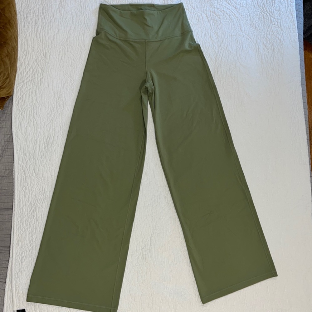 Athleta Elation Wide Leg Pant - S